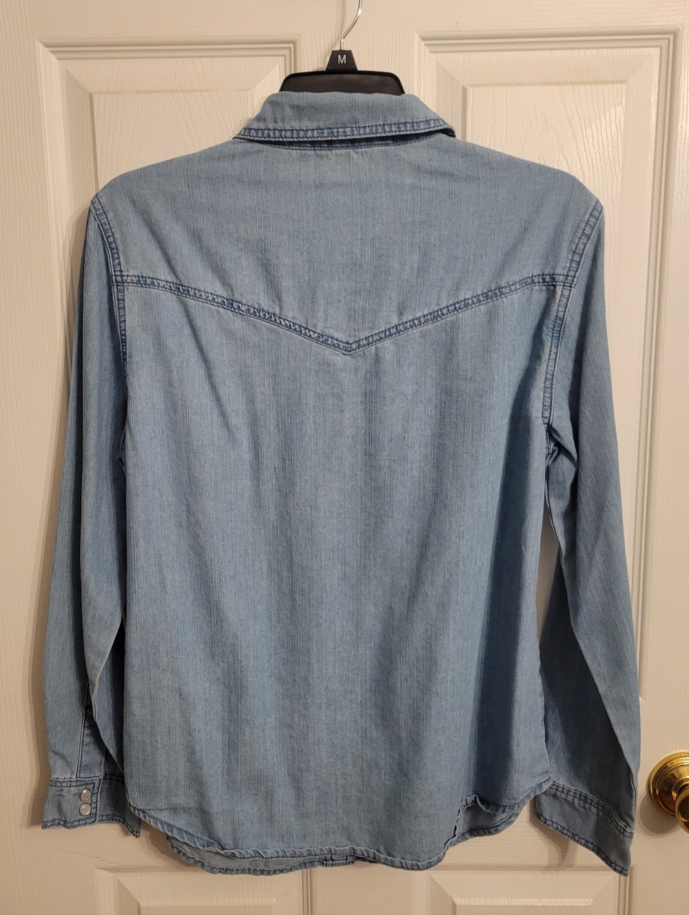 Indigo Thread Co. Light Chambray Snap Button-up Shirt - Picture 5 of 8
